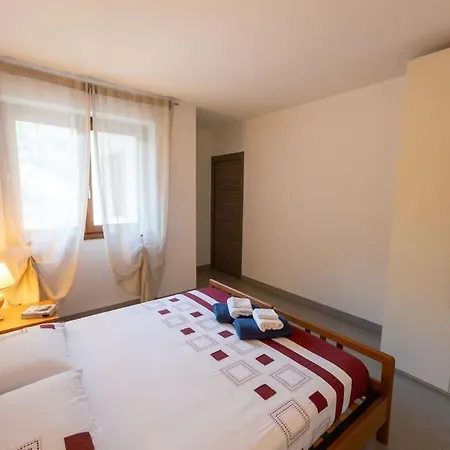 Casa May- Terrace, Lake View - Wifi - Parking * Bellano