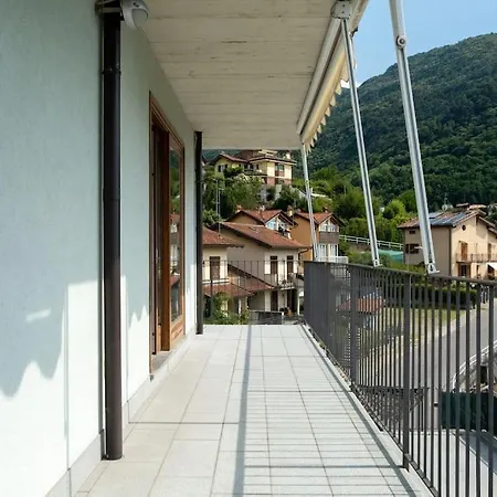 Casa May- Terrace, Lake View - Wifi - Parking *