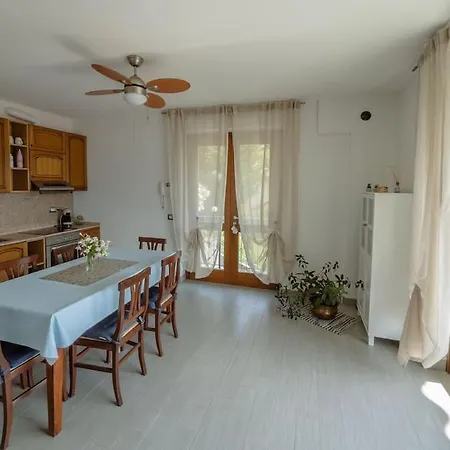 Casa May- Terrace, Lake View - Wifi - Parking *